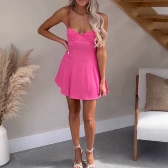 Zara New Women’s XL Barbie Pink Corset Style Chain Strap Satin Effect Mini Dress - Picture 1 of 13